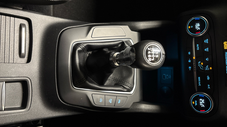 Ford Focus 1.0 EcoBoost Titanium Style 5dr Petrol Hatchback